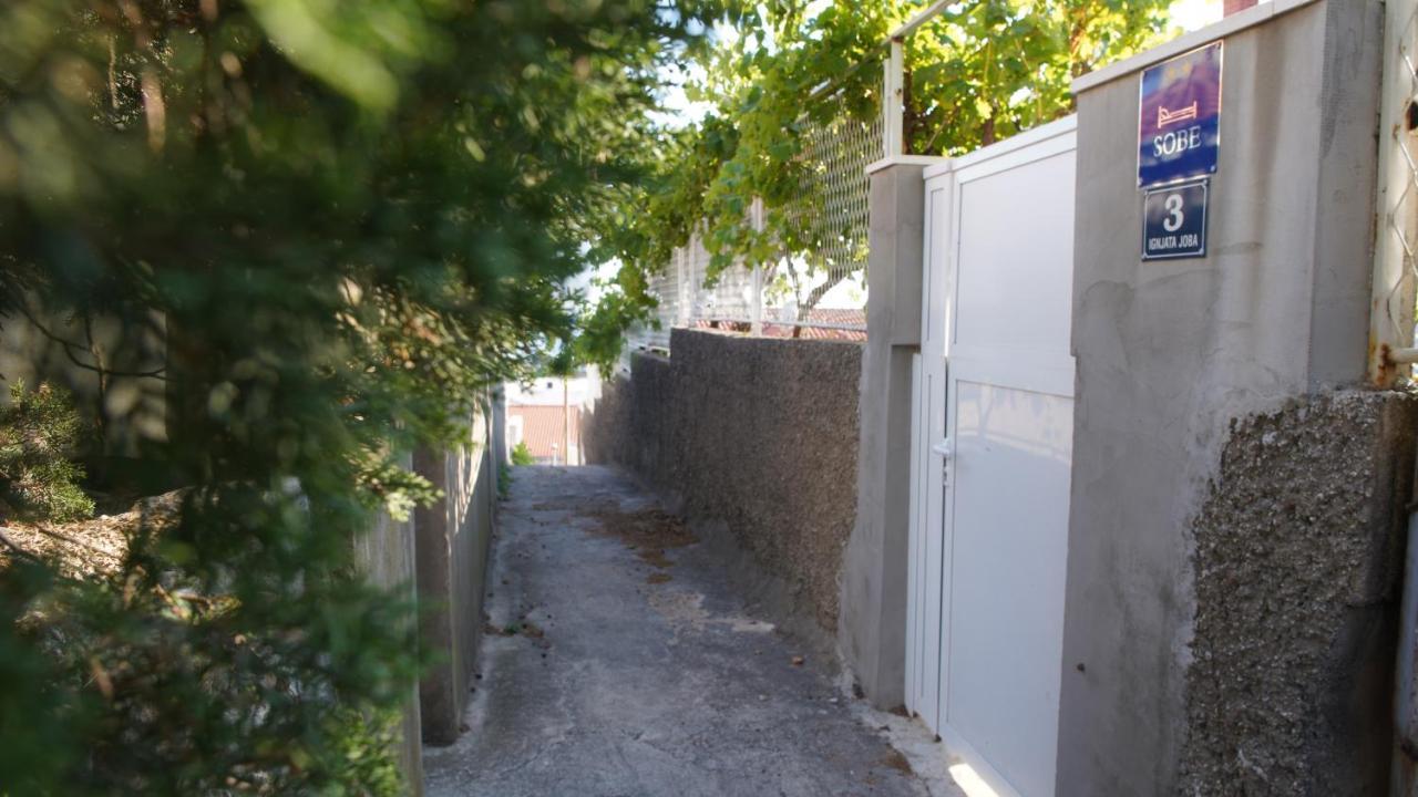 Serious Job Apartment Dubrovnik Exterior foto
